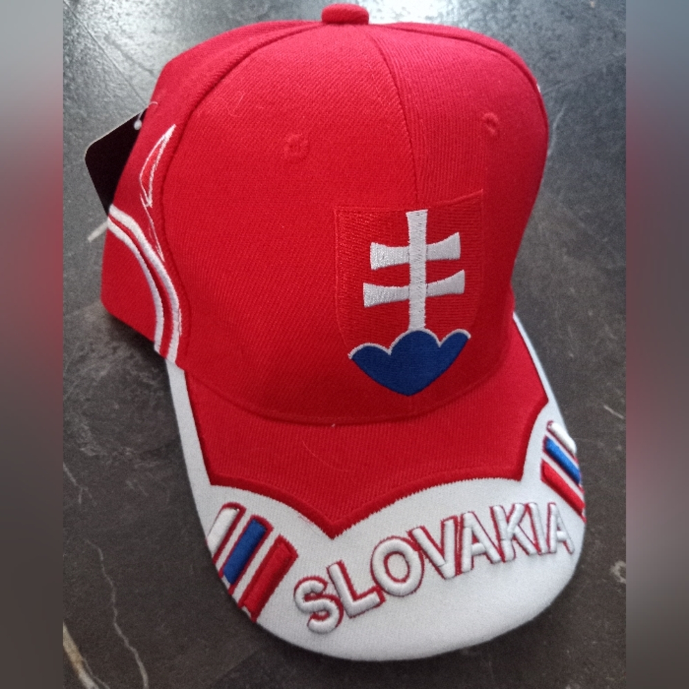Slovakia Embroidered hat New